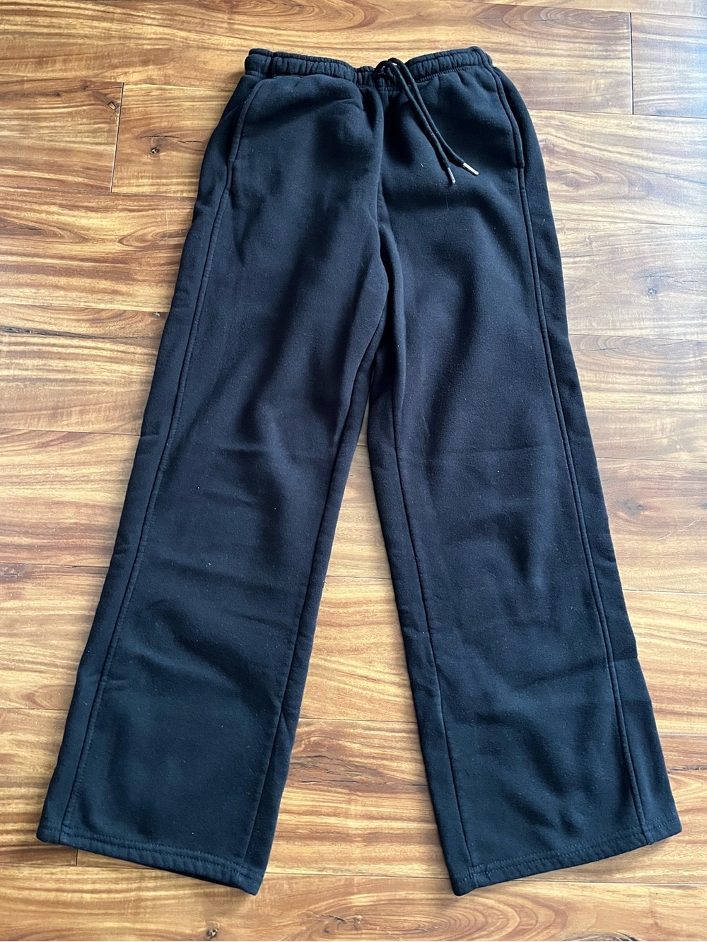 Bundle of Sweatpants - Picture 7 of 12